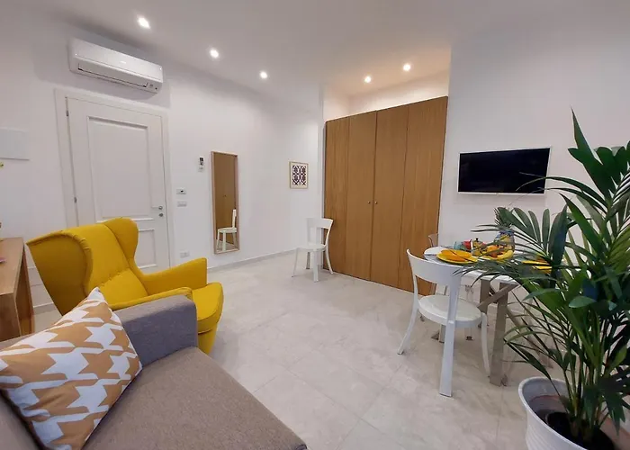 Mistral Luxury
