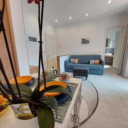 Mistral Luxury