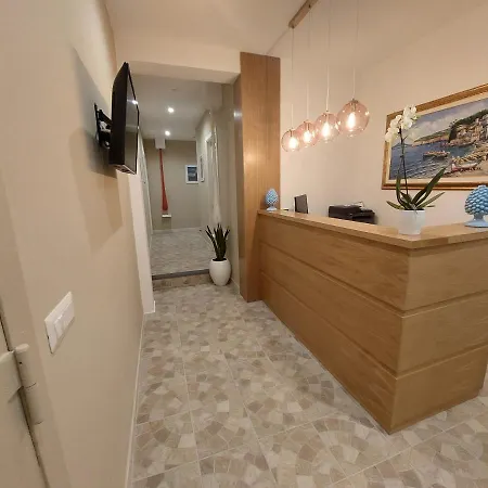 Mistral Luxury 4*