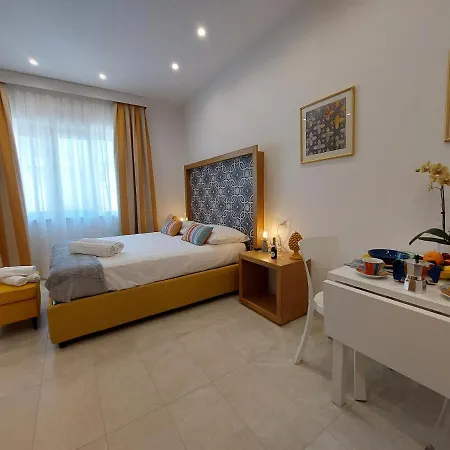 Πανσιόν Mistral Luxury