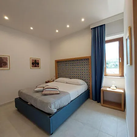 Mistral Luxury 4*