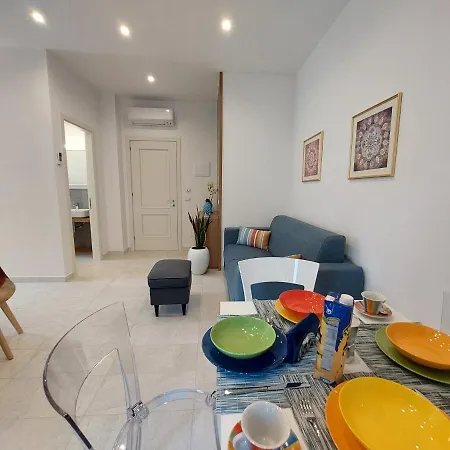 Πανσιόν Mistral Luxury 4*